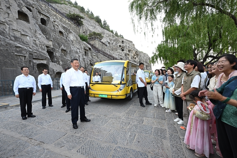 習近平在河南考察時強調 堅定信心推動高質量發展高效能治理 奮力譜寫中原大地推進中國式現代化新篇章